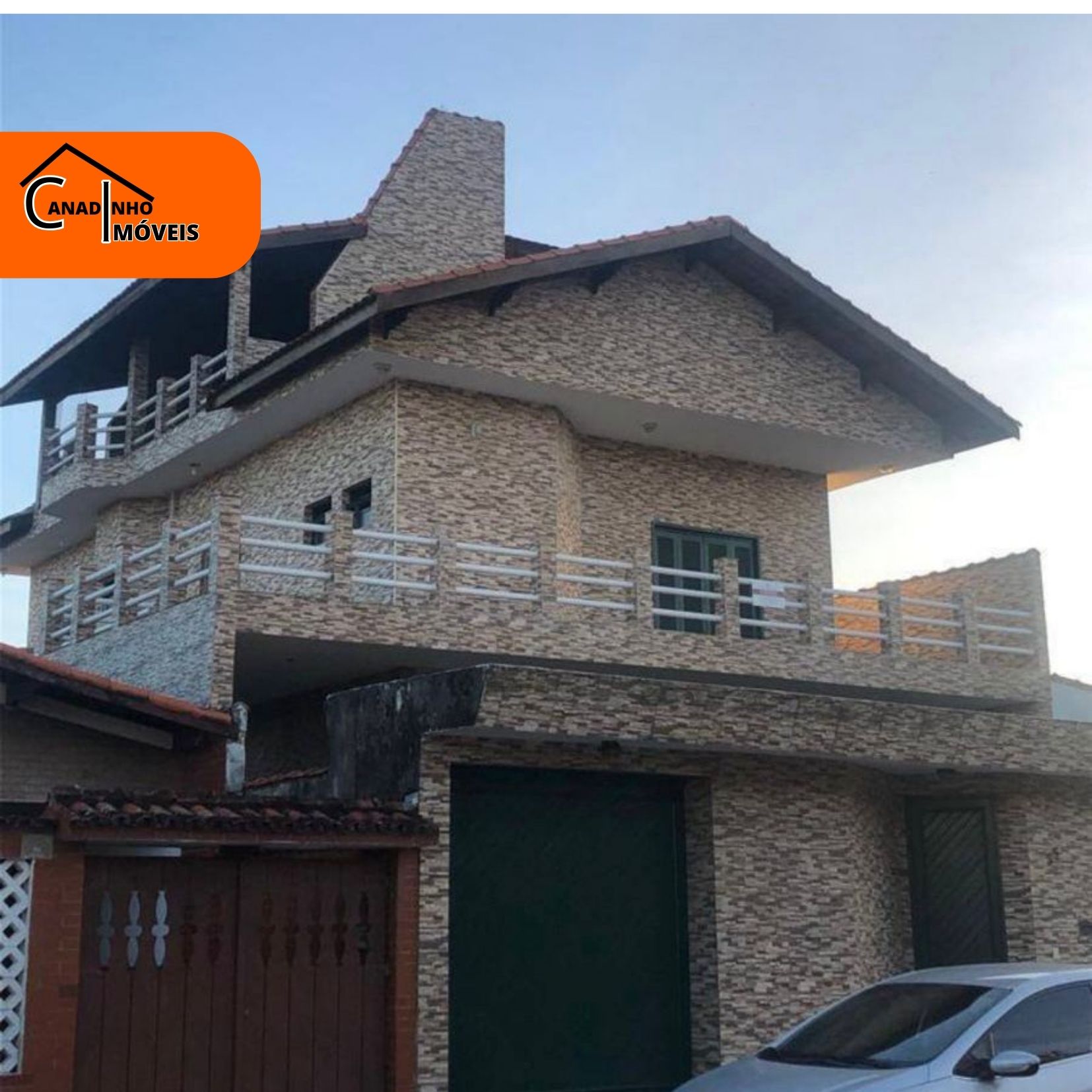 CASA FRENTE MAR - À 50 METROS DA PRAIA - MONGAGUÁ/SP