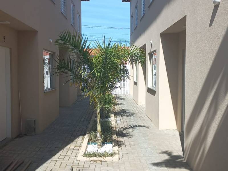 CASA NO BAIRRO SÃO JORGE -  LADO PRAIA À 700 M DO MAR - ITANHAÉM/SP