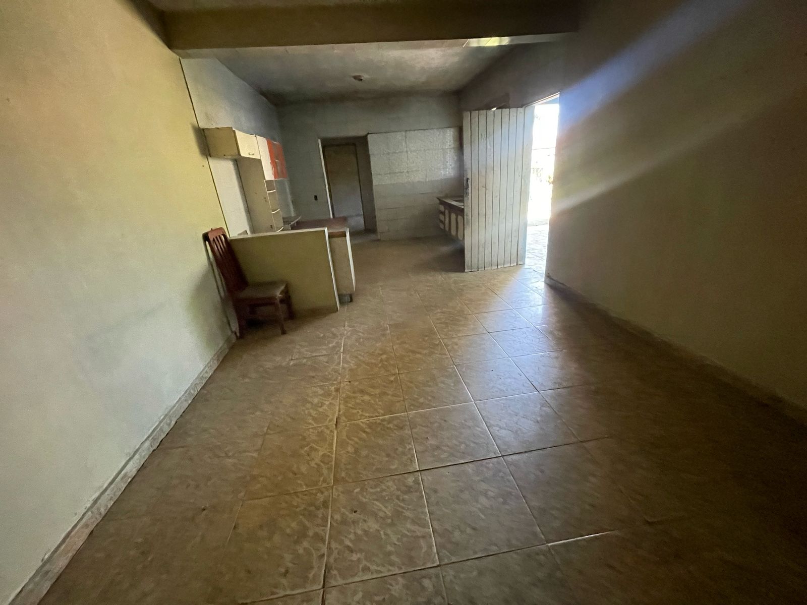 CASA NO BALNEÁRIO GAIVOTA - ITANHAÉM/SÃO PAULO - LADO MORRO À 70 METROS DA PISTA - foto 3