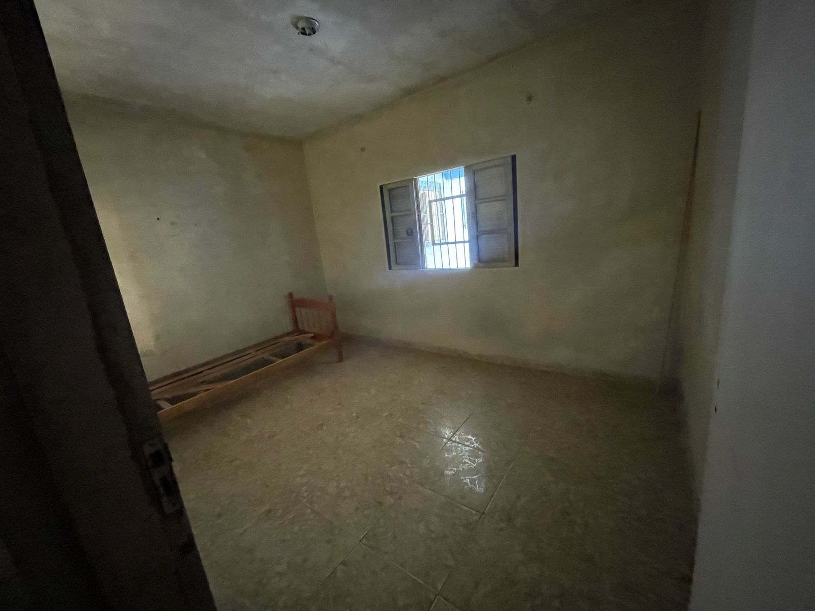 CASA NO BALNEÁRIO GAIVOTA - ITANHAÉM/SÃO PAULO - LADO MORRO À 70 METROS DA PISTA - foto 6