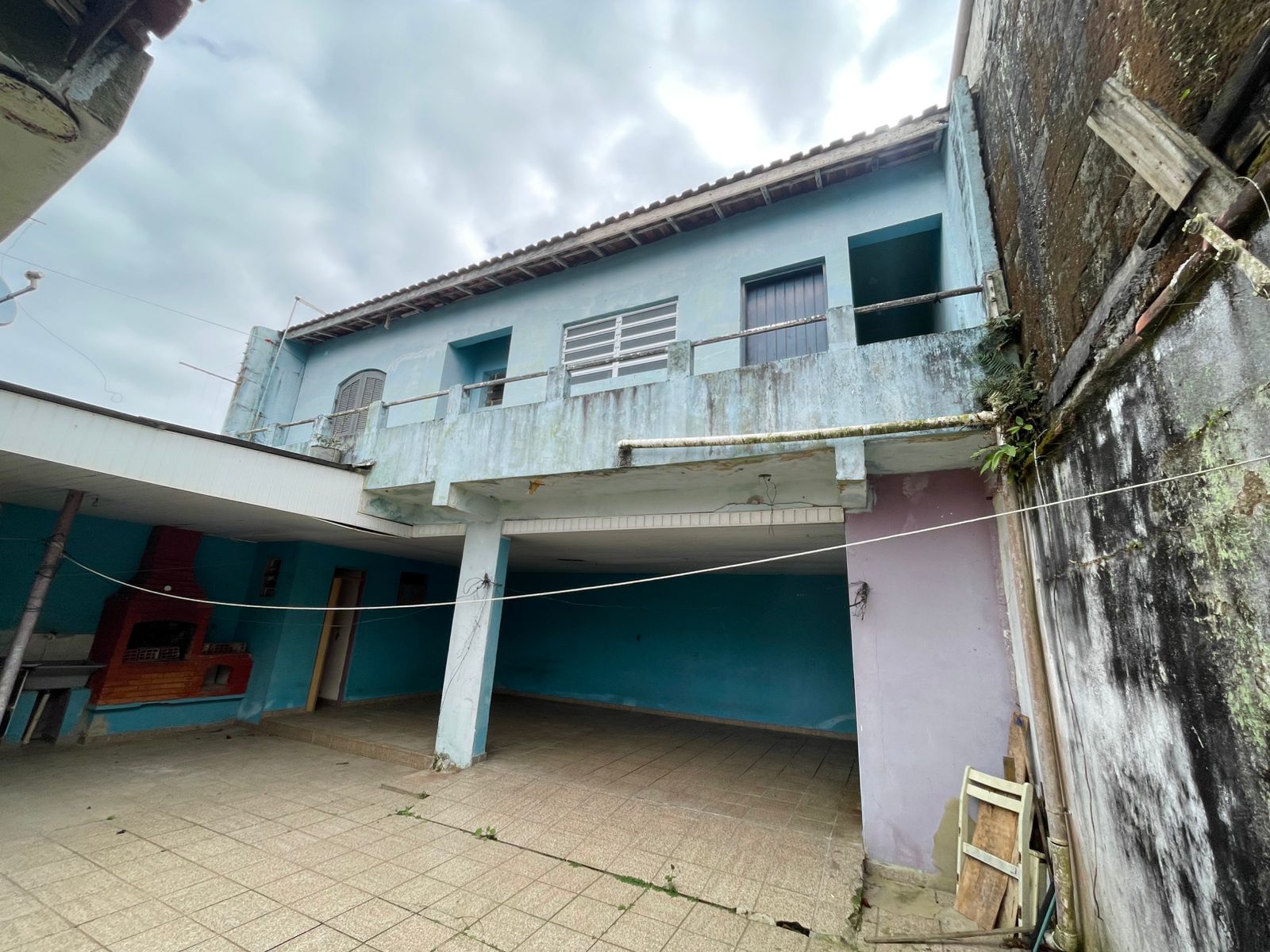 CASA NO BALNEÁRIO NOVARO - ITANHAÉM - LADO PRAIA - 170 METROS DO MAR 
