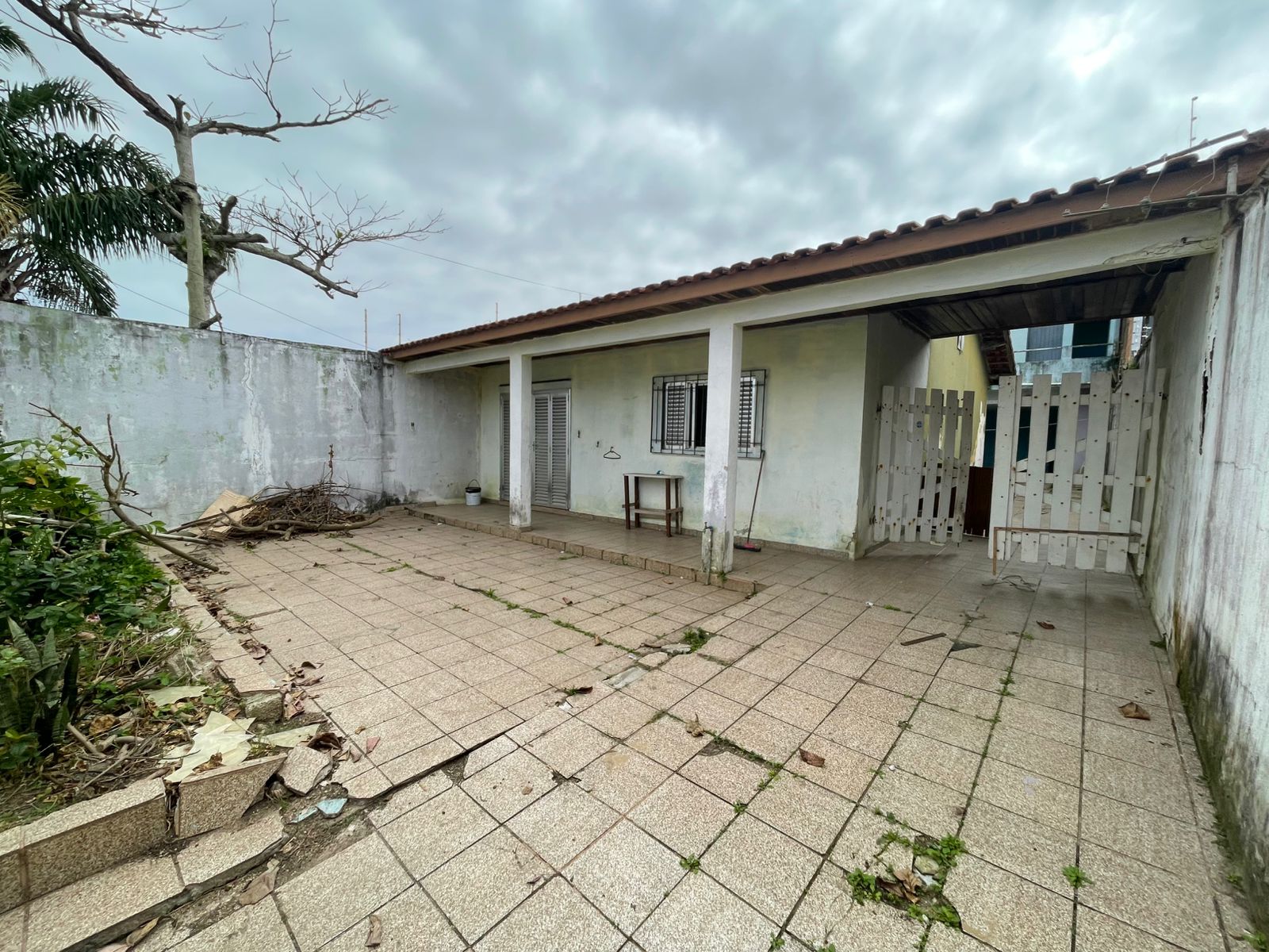 CASA NO BALNEÁRIO NOVARO - ITANHAÉM - LADO PRAIA - 170 METROS DO MAR  - foto 4