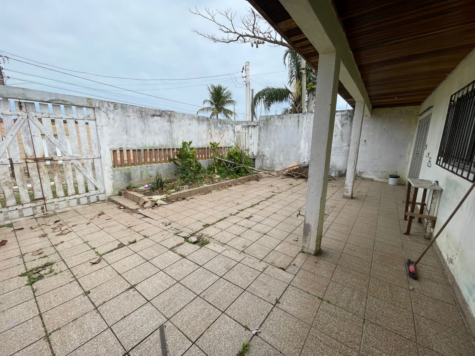 CASA NO BALNEÁRIO NOVARO - ITANHAÉM - LADO PRAIA - 170 METROS DO MAR  - foto 19