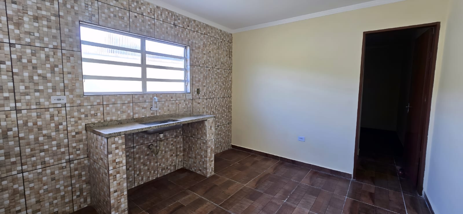CASA NA ESTÂNCIA SÃO PEDRO - ITANHAÉM - LADO MORRO - 100 METROS DA RODOVIA - foto 3