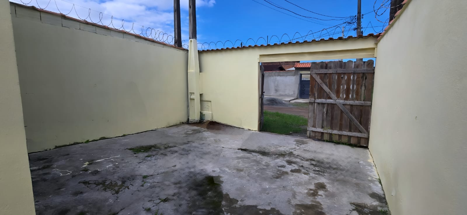 CASA NA ESTÂNCIA SÃO PEDRO - ITANHAÉM - LADO MORRO - 100 METROS DA RODOVIA - foto 4