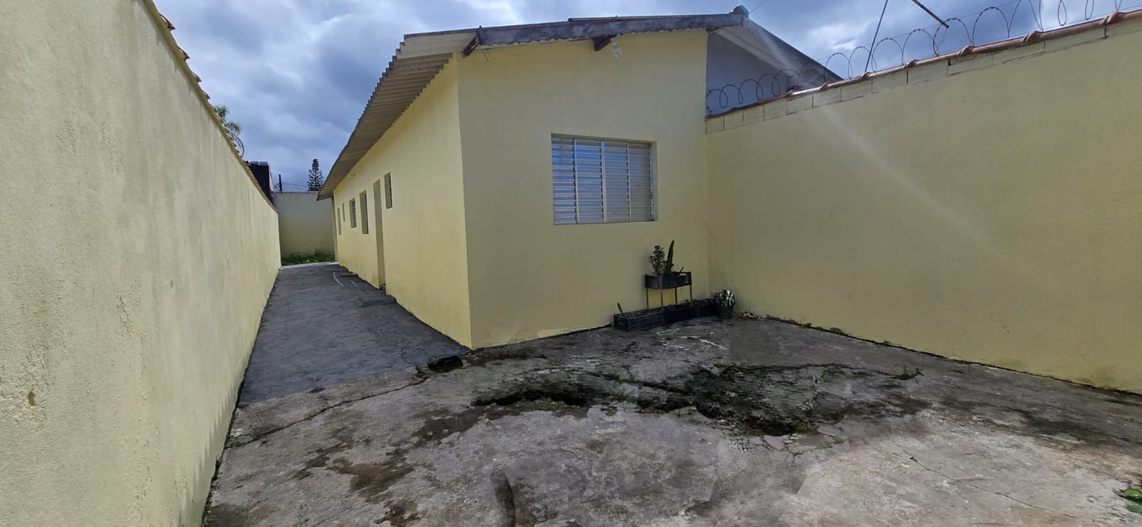CASA NA ESTÂNCIA SÃO PEDRO - ITANHAÉM - LADO MORRO - 100 METROS DA RODOVIA - foto 6