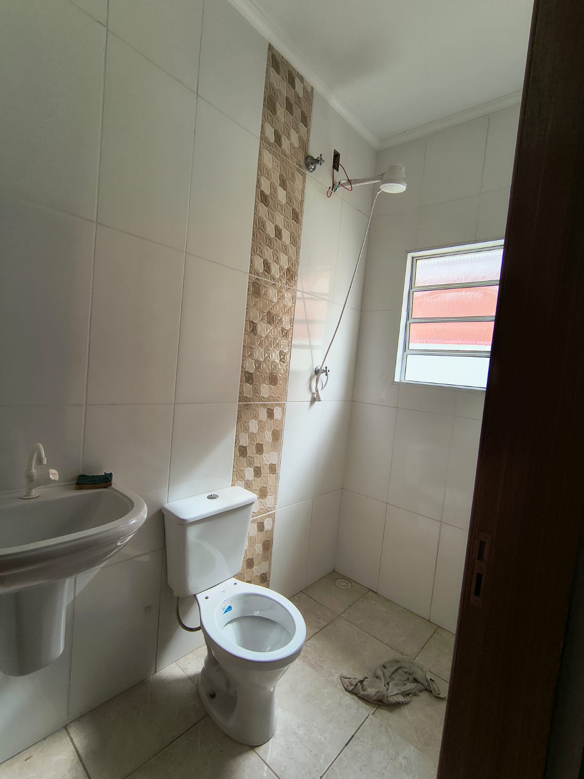 CASA ISOLADA NOVA LUIZAMAR - ITANHAÉM/SP - LADO MORRO - 400 METROS DA RODOVIA - foto 8
