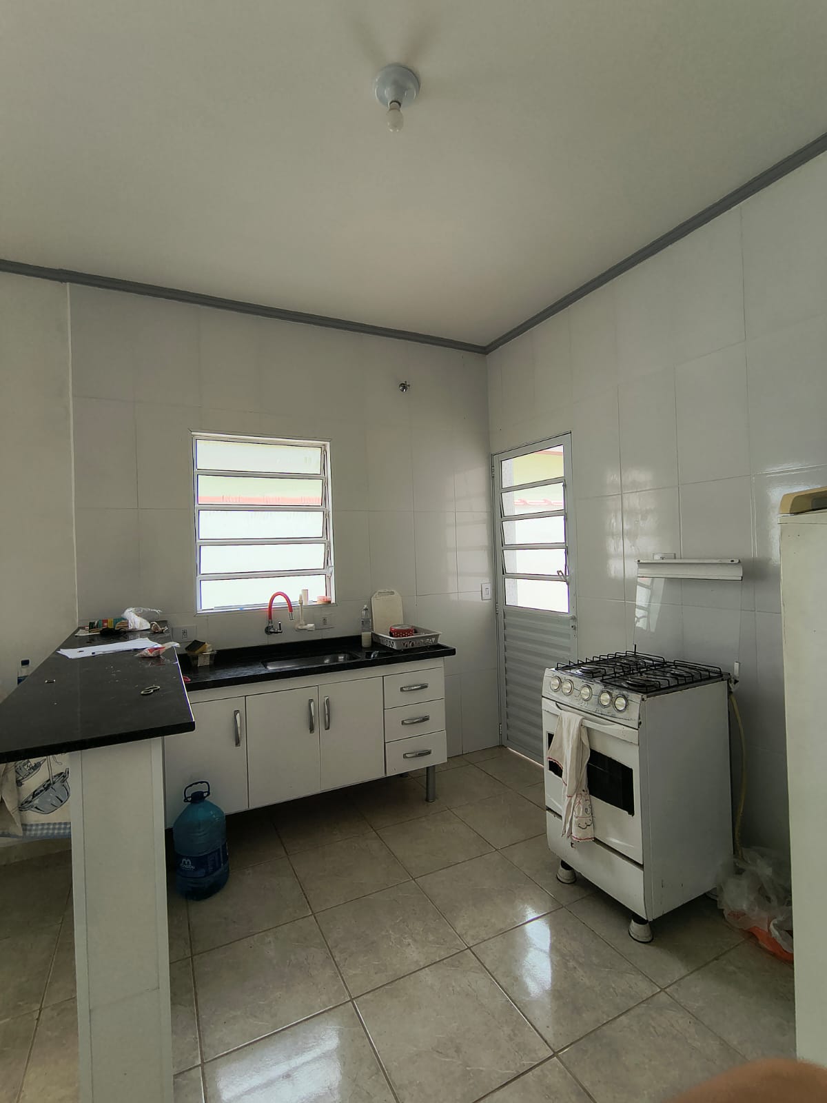 CASA ISOLADA NOVA LUIZAMAR - ITANHAÉM/SP - LADO MORRO - 400 METROS DA RODOVIA - foto 12