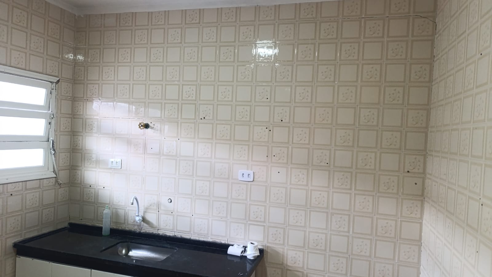 CASA NO BALNEÁRIO GAIVOTA - ITANHAÉM - LADO PRAIA   - foto 2
