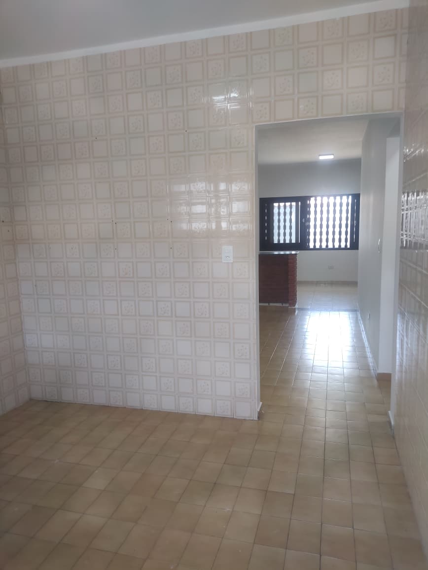 CASA NO BALNEÁRIO GAIVOTA - ITANHAÉM - LADO PRAIA   - foto 18