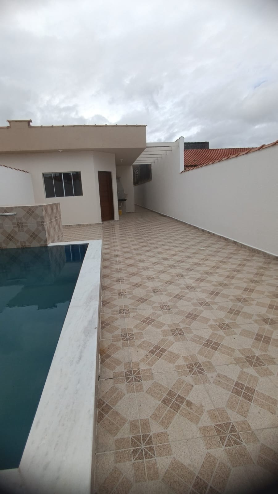 02 UNIDADES DE CASA GEMINADA NO JD. JAMAICA EM ITANHAÉM - LADO PRAIA - 1.200 METROS DO MAR - foto 2