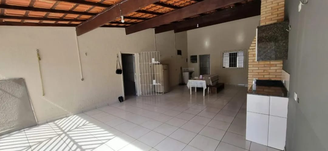 CASA NO JARDIM DIPLOMATA - ITANHAÉM - LADO PRAIA - 1KM DO MAR - foto 3