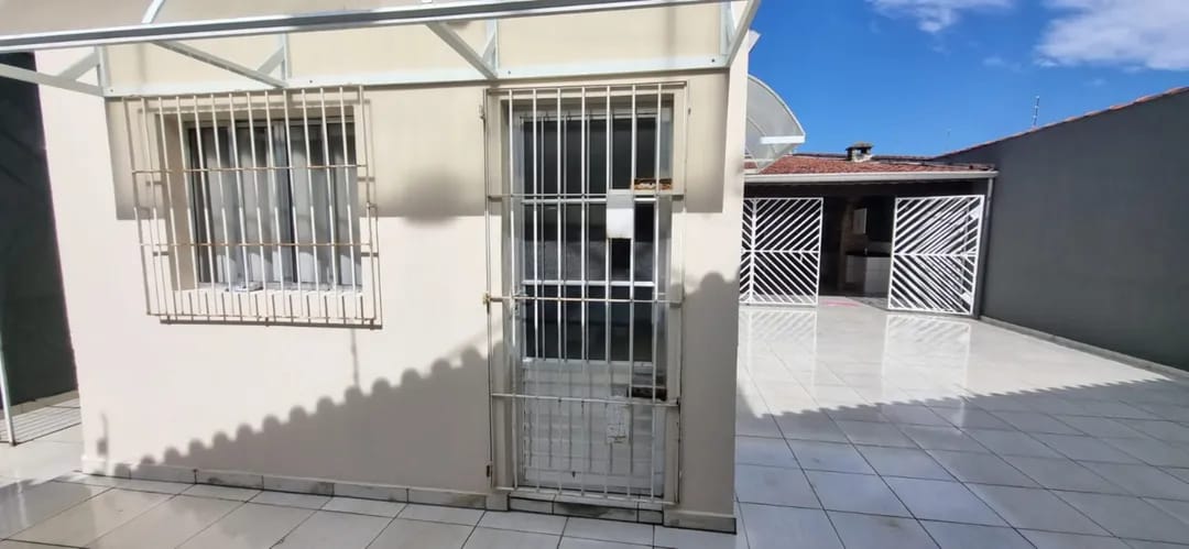 CASA NO JARDIM DIPLOMATA - ITANHAÉM - LADO PRAIA - 1KM DO MAR - foto 4