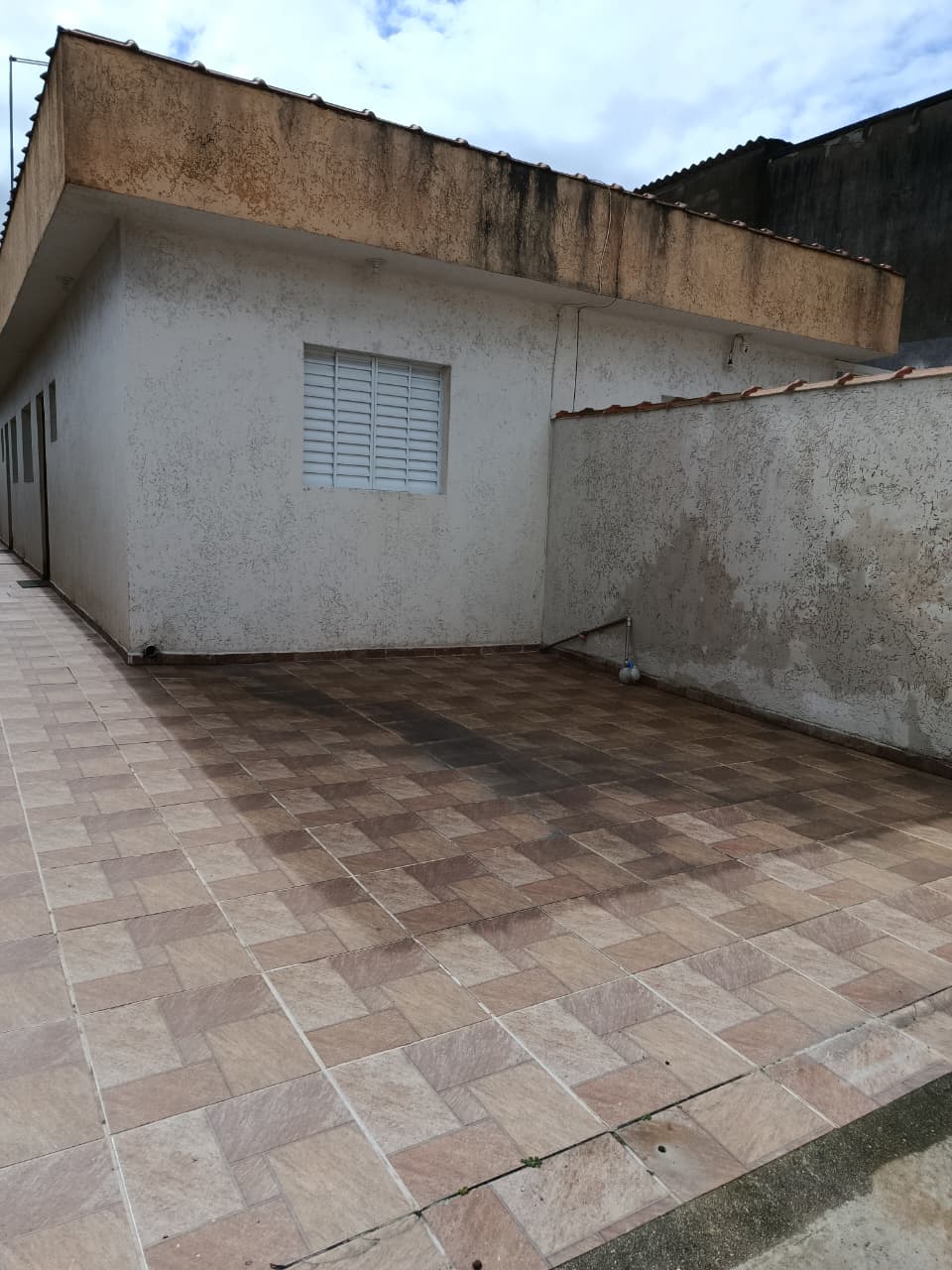 CASA NO BALNEÁRIO GAIVOTA 1KM DA PRAIA - ITANHAÉM/SP